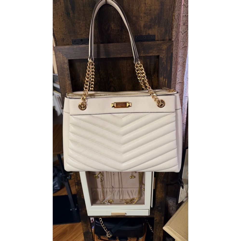 Women's Michael Kors Cream Quilted Shoulder Bag One Size